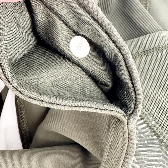 Lululemon High Times Pant *Luxtreme Mesh size 8 Gator Green - Picture 5 of 7